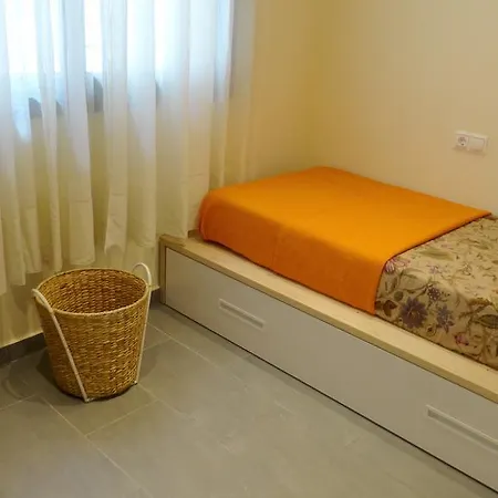 Zona Playa De San Sebastian Apartment